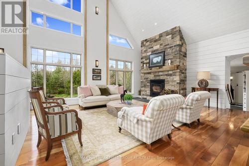 457 Wilson Drive, Hamilton Township, ON - Indoor Photo Showing Living Room With Fireplace
