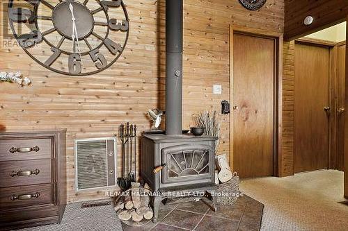 28 Mill Lake Trail, Mcdougall, ON - Indoor Photo Showing Other Room With Fireplace
