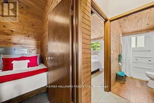 28 Mill Lake Trail, Mcdougall, ON - Indoor Photo Showing Other Room