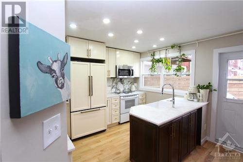 1284 Trenton Avenue, Ottawa, ON - Indoor Photo Showing Kitchen