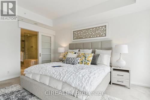 2506 - 180 University Avenue, Toronto, ON - Indoor Photo Showing Bedroom