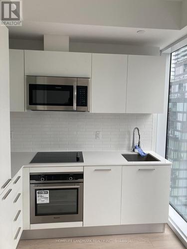 1608 - 3 Gloucester Street, Toronto, ON - Indoor Photo Showing Kitchen