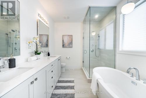 10 Carlinds Crescent, Whitchurch-Stouffville, ON - Indoor Photo Showing Bathroom