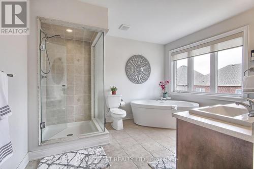 10 Mondial Crescent, East Gwillimbury, ON - Indoor Photo Showing Bathroom