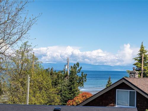 318 Wisteria St, Parksville, BC - Outdoor With Body Of Water With View