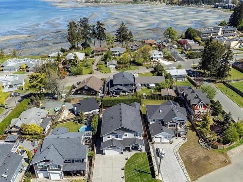 318 Wisteria St, Parksville, BC - Outdoor With Body Of Water With View