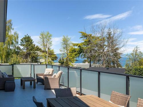 318 Wisteria St, Parksville, BC - Outdoor With Body Of Water With Deck Patio Veranda