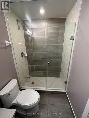 701B - 4655 Metcalfe Avenue, Mississauga, ON - Indoor Photo Showing Bathroom