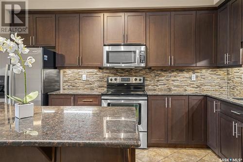 405 227 Pinehouse Drive, Saskatoon, SK - Indoor Photo Showing Kitchen With Upgraded Kitchen