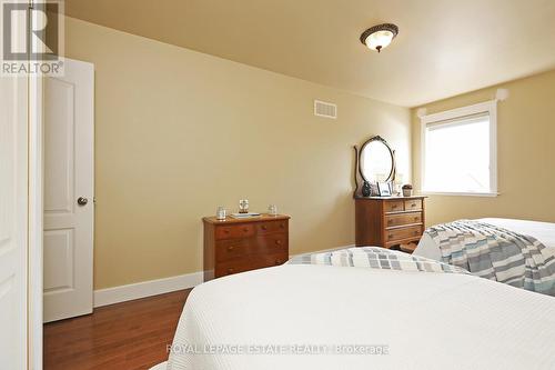204 King Street E, Caledon, ON - Indoor Photo Showing Bedroom