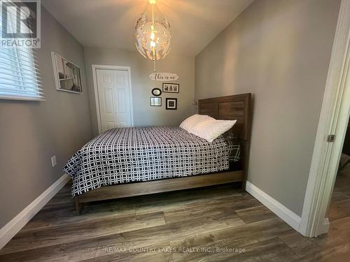 84 Antiquary Road, Kawartha Lakes, ON - Indoor Photo Showing Bedroom