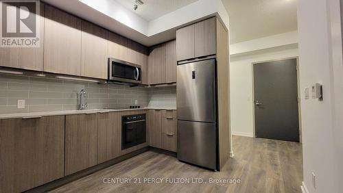 903 - 32 Forest Manor Road, Toronto, ON - Indoor Photo Showing Kitchen With Stainless Steel Kitchen