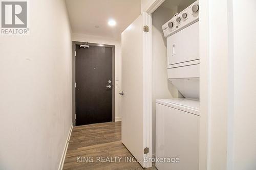 311 - 1 Cardiff Road, Toronto, ON - Indoor Photo Showing Laundry Room