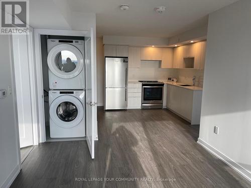 #908 -225 Village Green Sq, Toronto, ON - Indoor Photo Showing Laundry Room