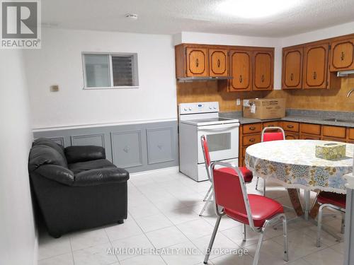 48 Cherry Hills Road, Vaughan, ON - Indoor Photo Showing Kitchen