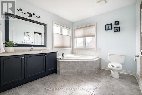 79 Byers Pond Way, Whitchurch-Stouffville, ON - Indoor Photo Showing Bathroom