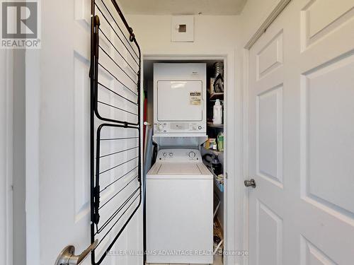 Lph13 - 39 Oneida Crescent, Richmond Hill, ON - Indoor Photo Showing Laundry Room
