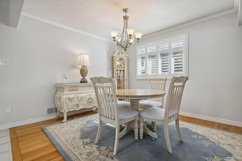 191 Napoli Court, Hamilton, ON - Indoor Photo Showing Dining Room