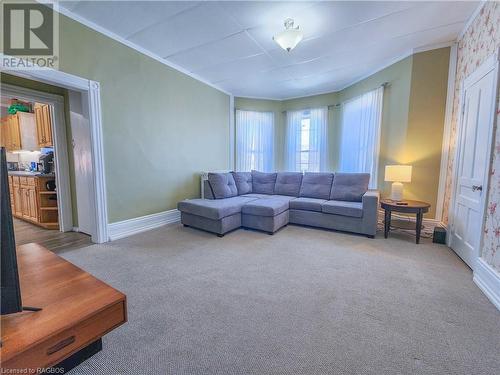 Second Floor 3 Bedroom - 900 2Nd Avenue W, Owen Sound, ON - Indoor Photo Showing Living Room