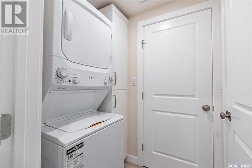 351 Arscott Crescent, Saskatoon, SK - Indoor Photo Showing Laundry Room