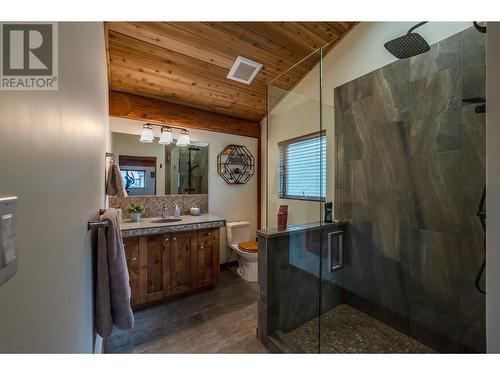2670 Winifred Road, Naramata, BC - Indoor Photo Showing Bathroom