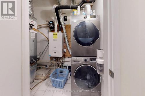 103 - 500 Alex Gardner Circle, Aurora, ON - Indoor Photo Showing Laundry Room