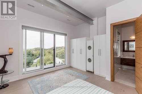 16 Valleycrest Drive, Oro-Medonte, ON - Indoor Photo Showing Bedroom