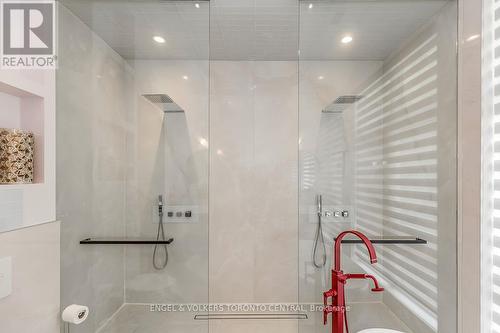 16 Valleycrest Drive, Oro-Medonte, ON - Indoor Photo Showing Bathroom