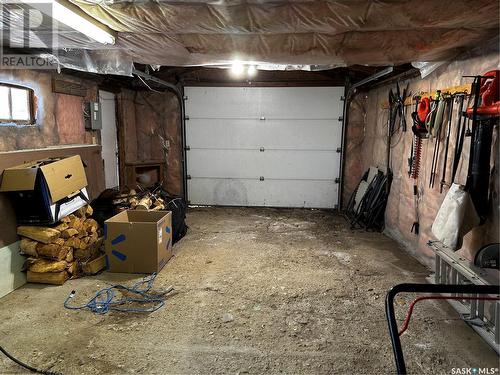505 2Nd Avenue E, Lampman, SK - Indoor Photo Showing Garage