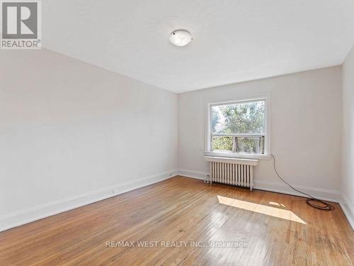 12 Dewson Street, Toronto (Palmerston-Little Italy), ON - Indoor Photo Showing Other Room