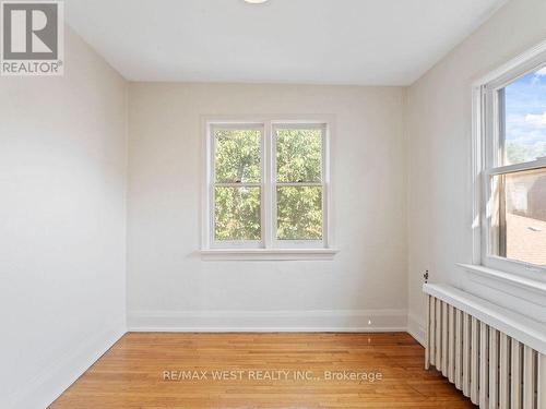 12 Dewson Street, Toronto (Palmerston-Little Italy), ON - Indoor Photo Showing Other Room