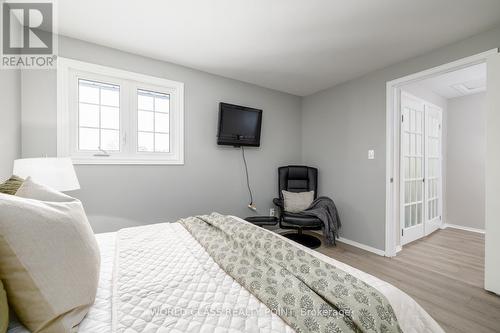 107 Foxhunt Trail, Clarington, ON - Indoor Photo Showing Bedroom