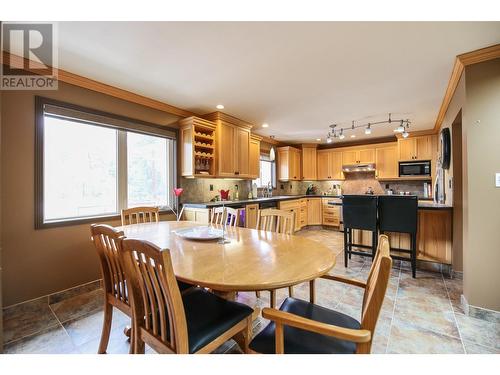 7801 97 Highway, Oliver, BC - Indoor Photo Showing Dining Room