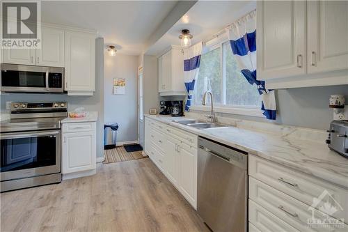 26 Bell Avenue, Smiths Falls, ON - Indoor Photo Showing Kitchen With Stainless Steel Kitchen With Double Sink