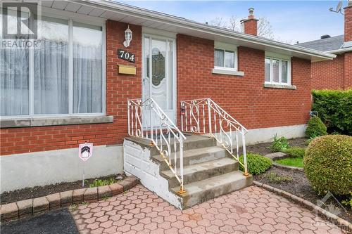 704 Eastfield Street, Ottawa, ON - Outdoor With Exterior
