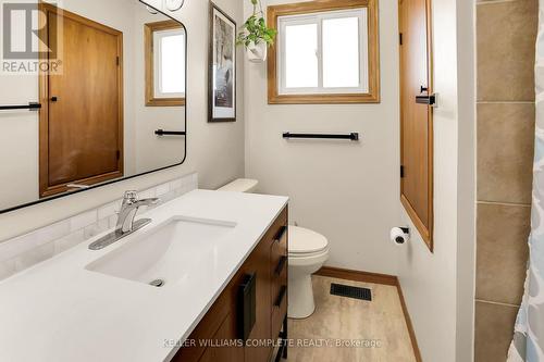 121 Wade Road, West Lincoln, ON - Indoor Photo Showing Bathroom