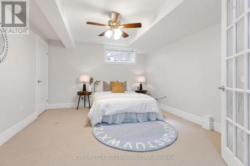 968 Medway Park Drive, London, ON - Indoor Photo Showing Bedroom
