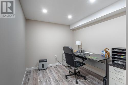 25 Owens Road, New Tecumseth, ON - Indoor Photo Showing Office