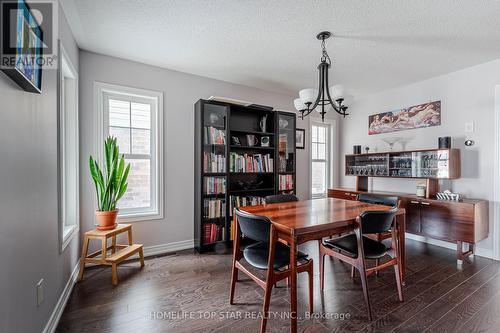 25 Owens Road, New Tecumseth, ON - Indoor Photo Showing Dining Room