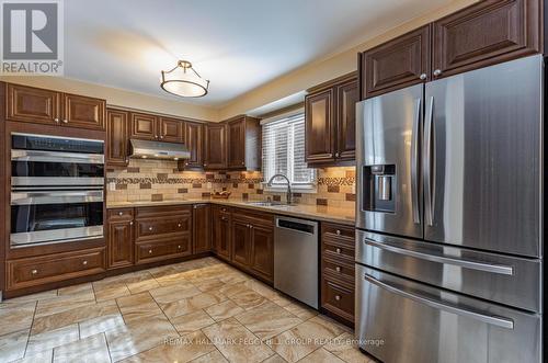 456 St Vincent Street, Barrie, ON - Indoor Photo Showing Kitchen With Double Sink