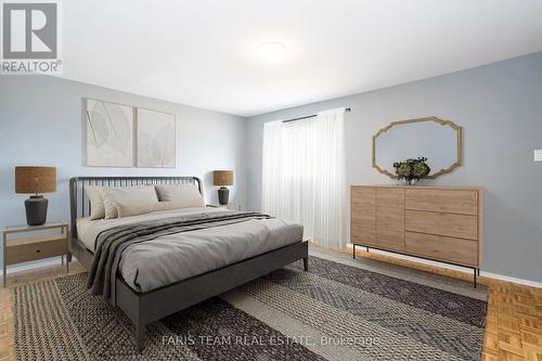 1456 Mosley Street, Wasaga Beach, ON - Indoor Photo Showing Bedroom