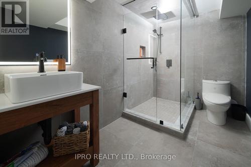 2949 Oka Road, Mississauga, ON - Indoor Photo Showing Bathroom