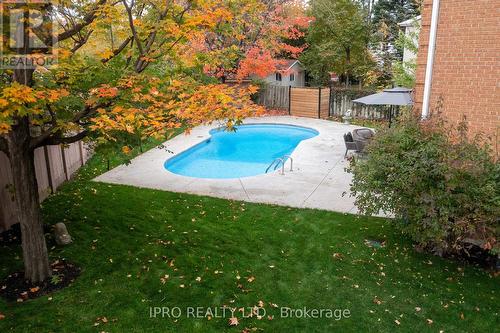 2949 Oka Road, Mississauga, ON - Outdoor With In Ground Pool With Backyard