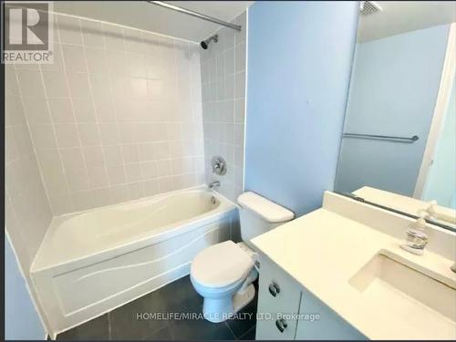 202 - 215 Queen Street, Brampton, ON - Indoor Photo Showing Bathroom