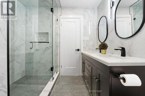 4808 Auckland Avenue, Mississauga, ON - Indoor Photo Showing Bathroom