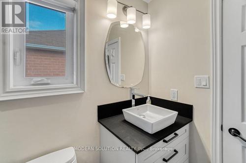 262 Senator Street, Pickering, ON - Indoor Photo Showing Bathroom