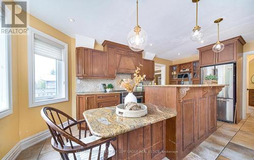 71 William Stephenson Drive, Whitby, ON - Indoor Photo Showing Kitchen