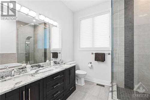 711 Ballycastle Crescent, Ottawa, ON - Indoor Photo Showing Bathroom