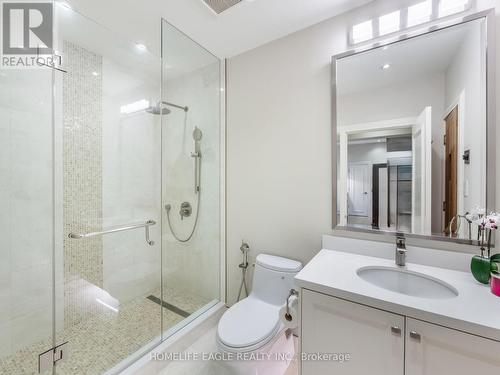 149 Dunvegan Road, Toronto, ON - Indoor Photo Showing Bathroom