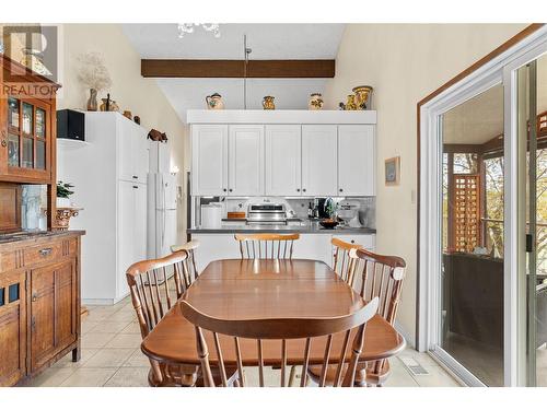 2802 East Vernon Road, Vernon, BC - Indoor Photo Showing Dining Room